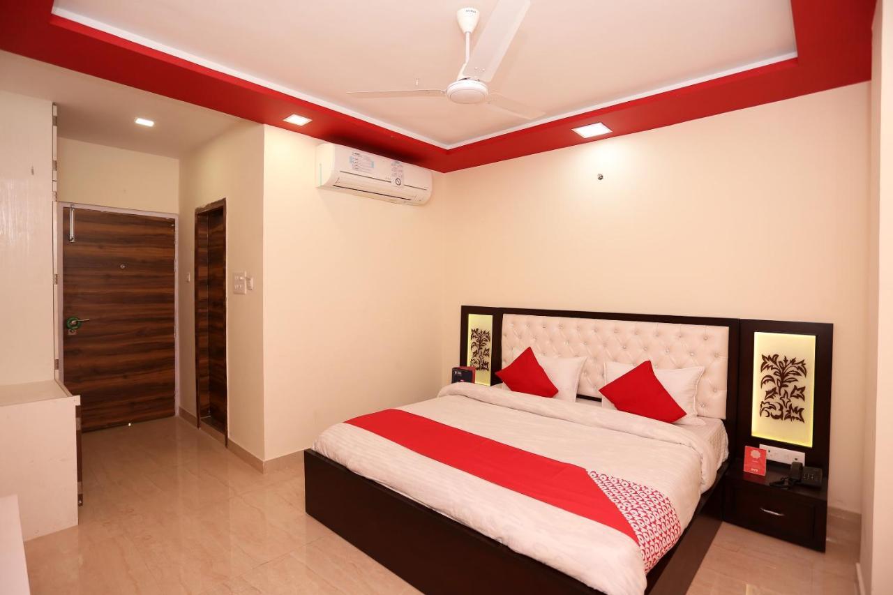 Oyo 23495 Hotel The Park Juhi Bari Buitenkant foto