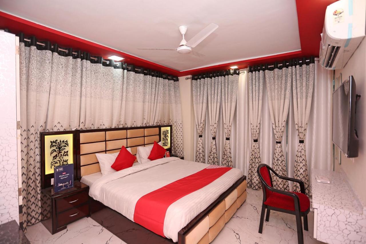 Oyo 23495 Hotel The Park Juhi Bari Buitenkant foto